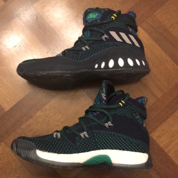 Adidas basketball shoes - Picture 5 of 8